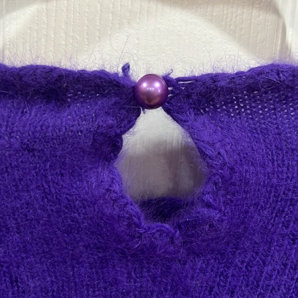 Valerie Stevens, angora sweater size medium - Picture 7 of 7